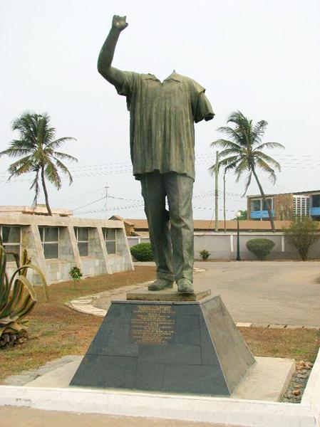 kwame nkrumah statue